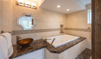 47-505 Lulani St, Kaneohe, HI 96744