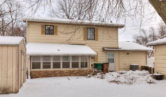610 5th Ave, Altoona, IA 50009