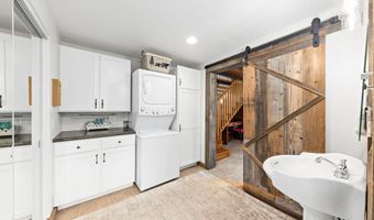 7668 Hyatt Prairie Rd, Ashland, OR 97520