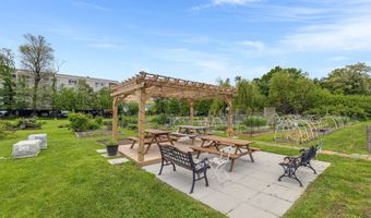 151 Alsace St, Bridgeport, CT 06604