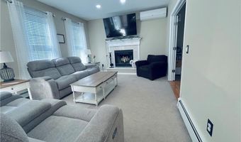 20 Canton Ct, Cranston, RI 02921