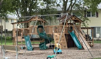 3408 Harcourt Dr, Ames, IA 50014