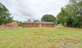 222 Northgate Cir, Boiling Springs, SC 29316