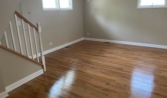 1221 N Chicago Ave, Arlington Heights, IL 60004
