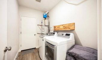 2711 Cypress Hill Rd, Carlsbad, CA 92008