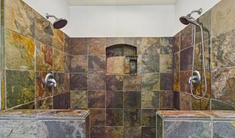 186 Lindholm Ln, Arcata, CA 95521