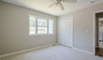 1137 Poplar Log Pl, Austell, GA 30168