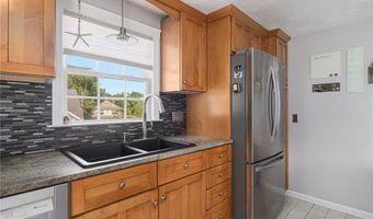 1 Adelaide Ave, Bristol, RI 02809