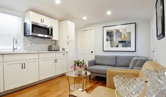 190 W 24TH St, Bayonne, NJ 07002