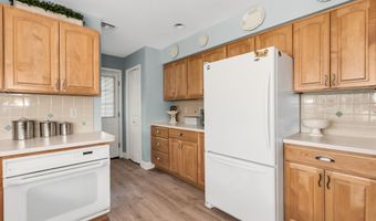 649 Main Ave, Bay Head, NJ 08742