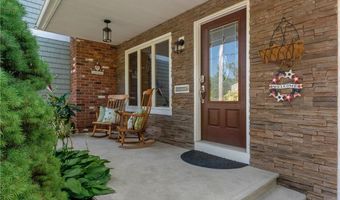 21 Clifton Rd, Bristol, RI 02809