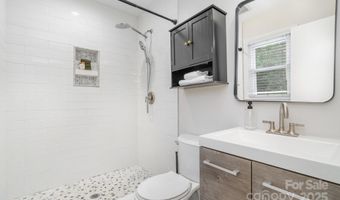 931 Hickory Nut St, Charlotte, NC 28205