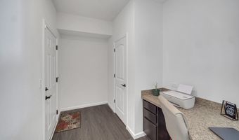 2111 Schmitt Cir, Algonquin, IL 60102