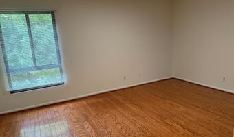 7905 DASSETT Ct 304, Annandale, VA 22003