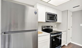 8545 La Corrida Ct, Indianapolis, IN 46227
