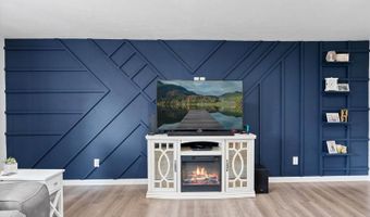 682 Latigo Ln, Bigfork, MT 59911