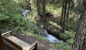 24 Wapiti Dr, Cascade, ID 83611