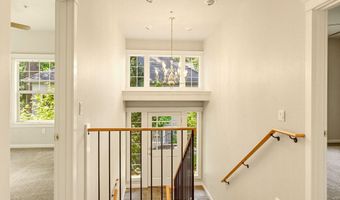 461 Holly St, Ashland, OR 97520