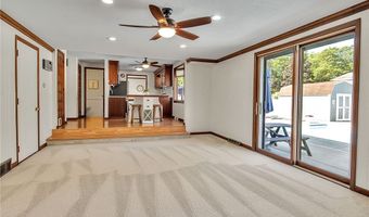 36 Schimwood Dr, Amherst, NY 14068