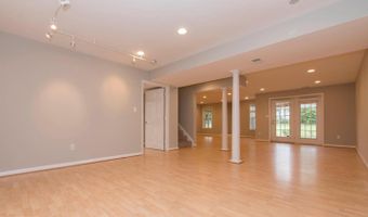 10709 BOSWELL Ln, Potomac, MD 20854