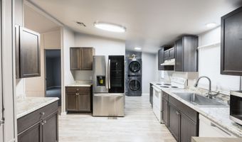 34311 S LUELLEN Dr, Black Canyon City, AZ 85324