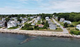 3 Onondega Rd, Narragansett, RI 02882