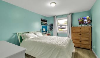 169 Chestnut Hill Ln S, Amherst, NY 14221