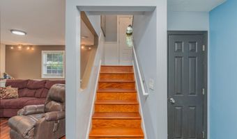 136 Youngs Ave, Coventry, RI 02816