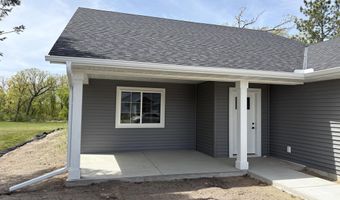 810 Morrison Ave, Annandale, MN 55302