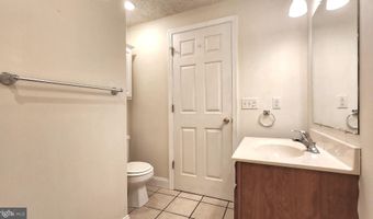 210 W HIGH St, Felton, DE 19943