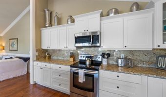 612 FERN St, Anna Maria, FL 34216