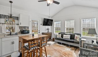 54 And 46 S Kimiko Ln, Balsam Grove, NC 28708
