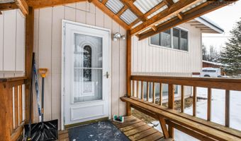 20735 Crabtree St, Chugiak, AK 99567