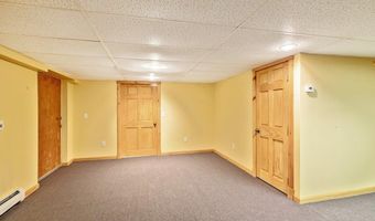 216 Wood Ln, Alburgh, VT 05440