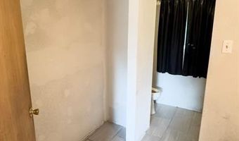 513 Holly St, Angleton, TX 77515