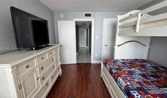 18071 Biscayne Blvd 704, Aventura, FL 33160