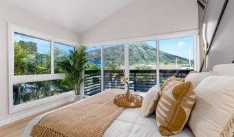 7137 Kamilo St, Honolulu, HI 96825