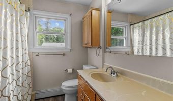 18 La Fazia Dr, Johnston, RI 02919