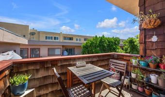 5349 Newcastle Ave 42, Encino, CA 91316