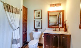 16159 Salem Church St NE, Alliance, OH 44601