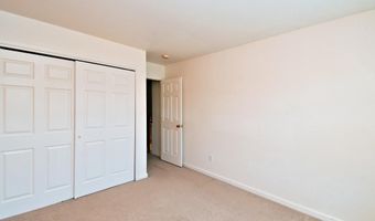 5631 STONECROFT Ln, Allentown, PA 18106