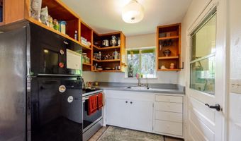1220 W Kuiaha Rd, Haiku, HI 96708