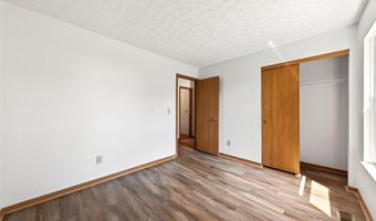 1081 Esther Dr, Columbus, OH 43207