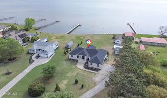 111 Waterway Ct, Aydlett, NC 27916