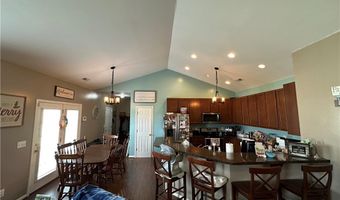 2784 Sivertsen Rd, Autryville, NC 28318