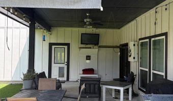 410 S Wickham St, Alvord, TX 76225