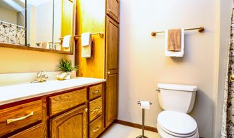 2107 SE Crystal Ave, Aberdeen, SD 57401