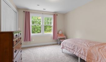 199 Fox Run Rd, Bolton, MA 01740