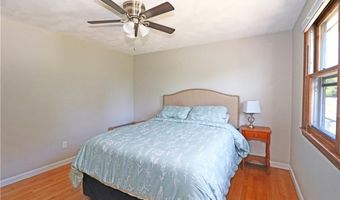 62 Valleybrook Dr, East Providence, RI 02914