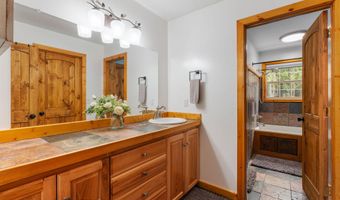 9 PINE St, Alpine, WY 83128